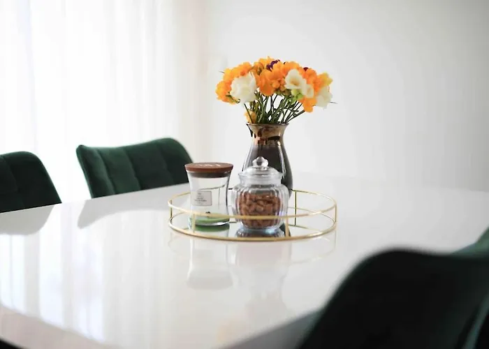 Anna Apartment *