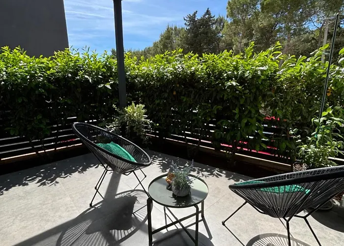 Anna Apartment *