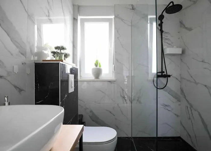 Anna شقة زادار